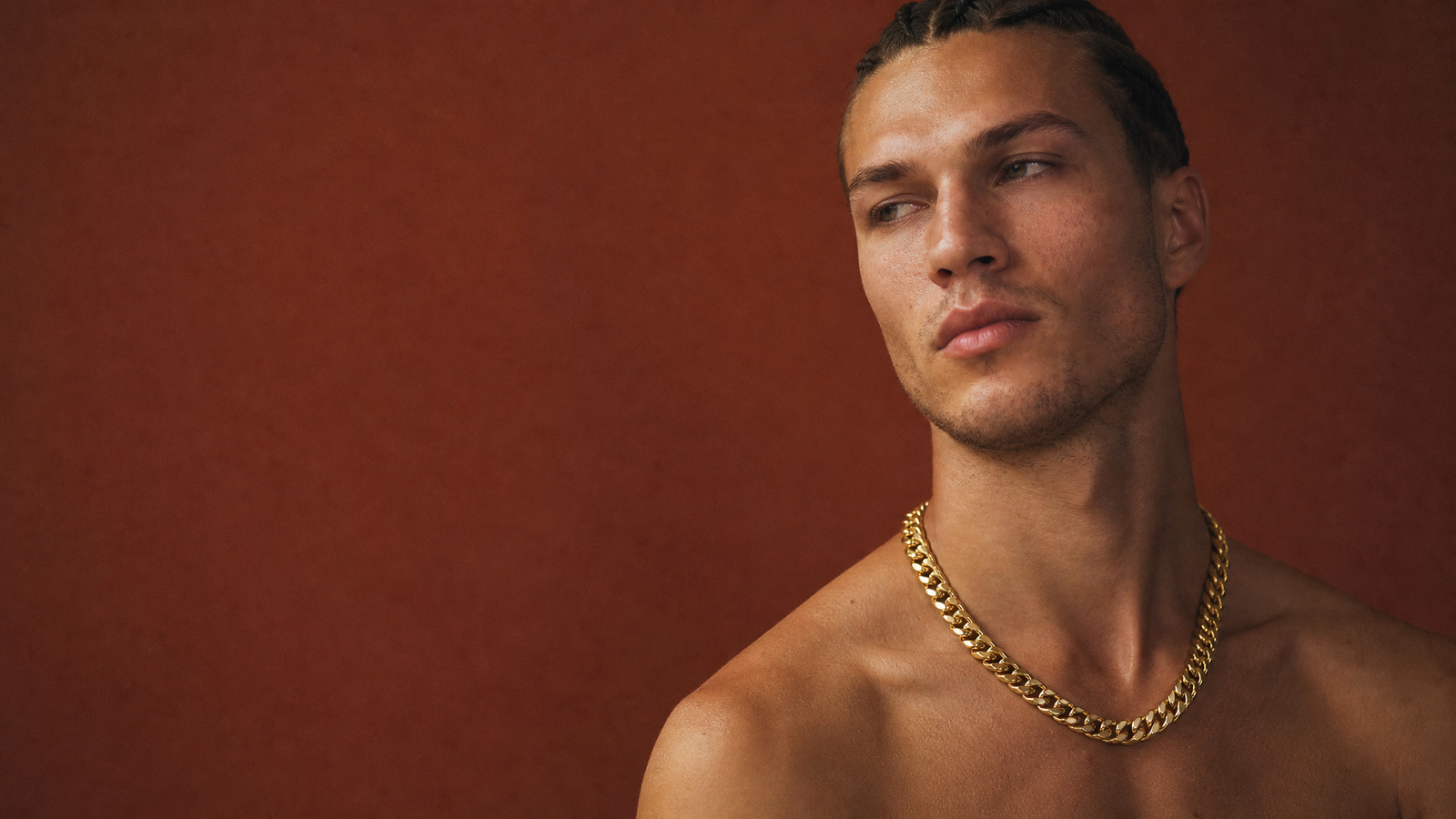 JEWELRY THAT MOVES WITH YOU